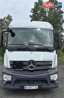Тягач Mercedes-Benz Actros 2016 в Киеве