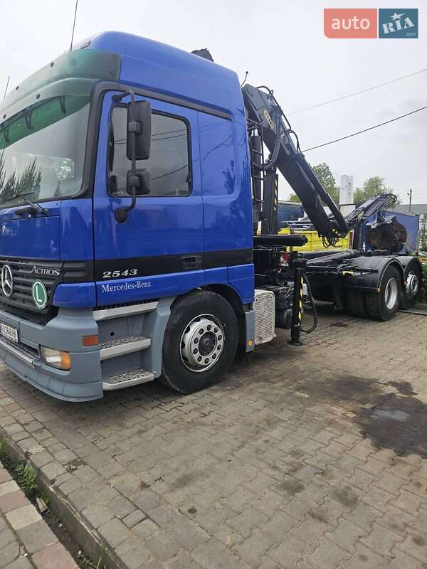Мультилифт Mercedes-Benz Actros 2002 в Тячеве фото 3 Мультилифт Mercedes-Benz Actros 2002 в Тячеве