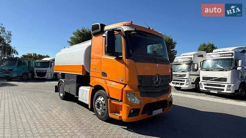Бензовоз Mercedes-Benz Actros 2013 в Виннице