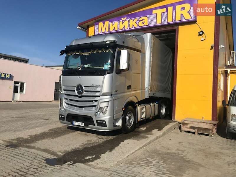 Тягач Mercedes-Benz Actros 2012 в Дрогобыче