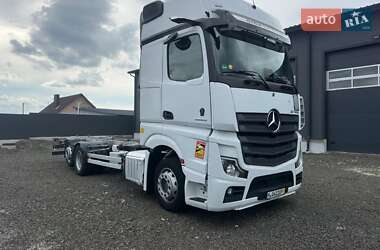 Контейнеровоз Mercedes-Benz Actros 2020 в Луцьку