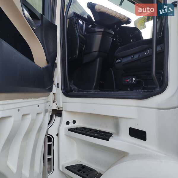 Тягач Mercedes-Benz Actros 2011 в Тячеве