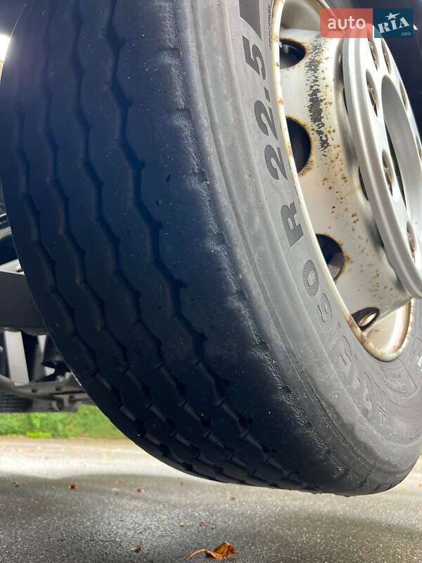 Контейнеровоз Mercedes-Benz Actros 2021 в Чернівцях