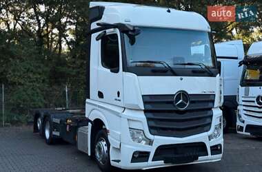 Контейнеровоз Mercedes-Benz Actros 2020 в Рівному