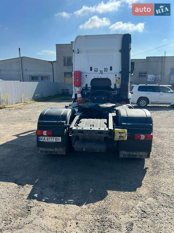 Бензовоз Mercedes-Benz Actros 2014 в Чернівцях