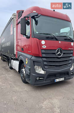 Тягач Mercedes-Benz Actros 2015 в Бучі