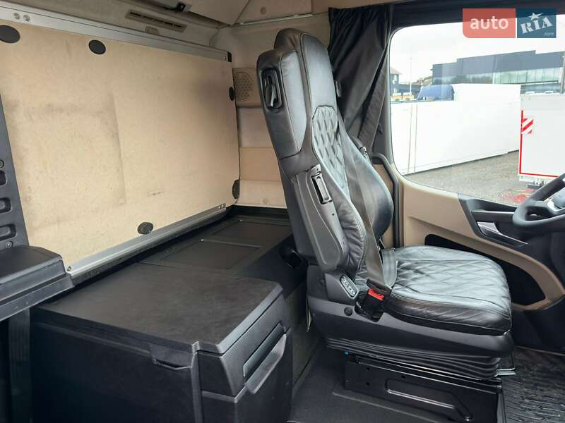 Контейнеровоз Mercedes-Benz Actros 2020 в Луцке