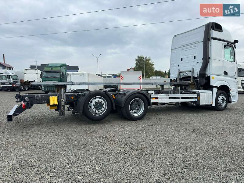 Контейнеровоз Mercedes-Benz Actros 2020 в Луцке