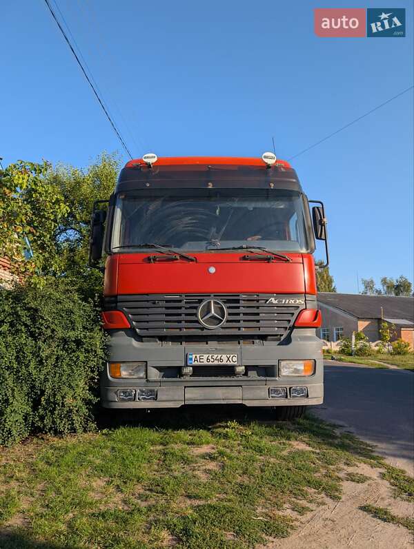 Mercedes-Benz Actros 2000