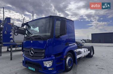 Автовоз Mercedes-Benz Actros 2015 в Мукачево