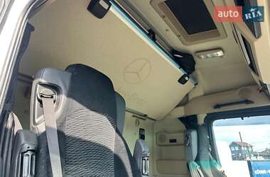 Контейнеровоз Mercedes-Benz Actros 2021 в 