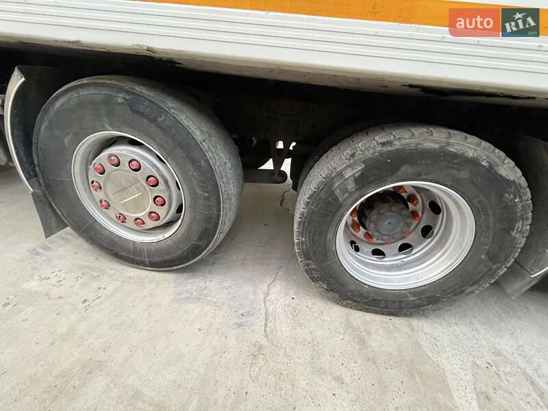 Грузовой фургон Mercedes-Benz Actros 2003 в Виноградове