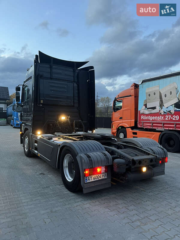 Тягач Mercedes-Benz Actros 2008 в Долине