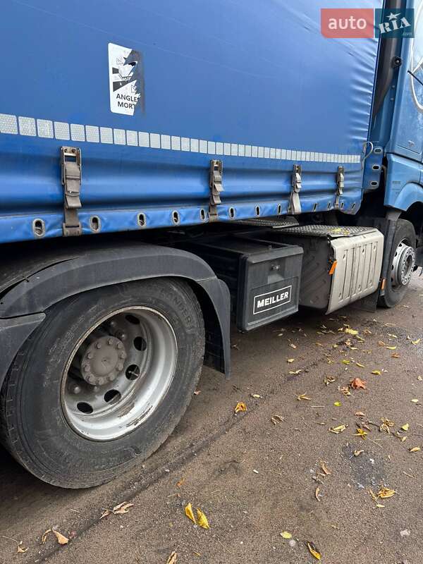 Тягач Mercedes-Benz Actros 2013 в Мені