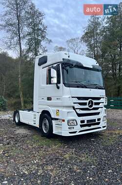 Тягач Mercedes-Benz Actros 2012 в Іршаві