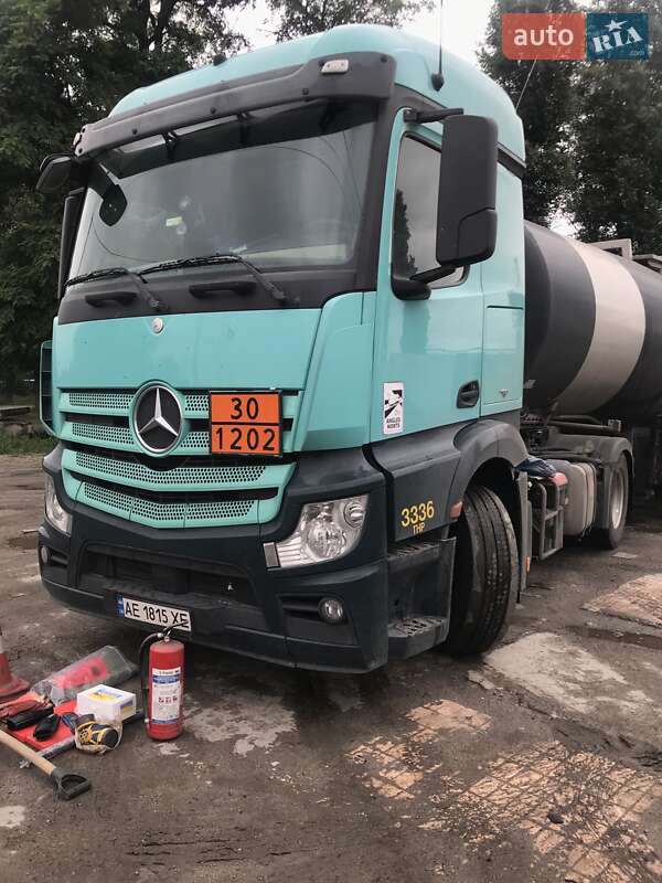 Тягач Mercedes-Benz Actros 2013 в Днепре