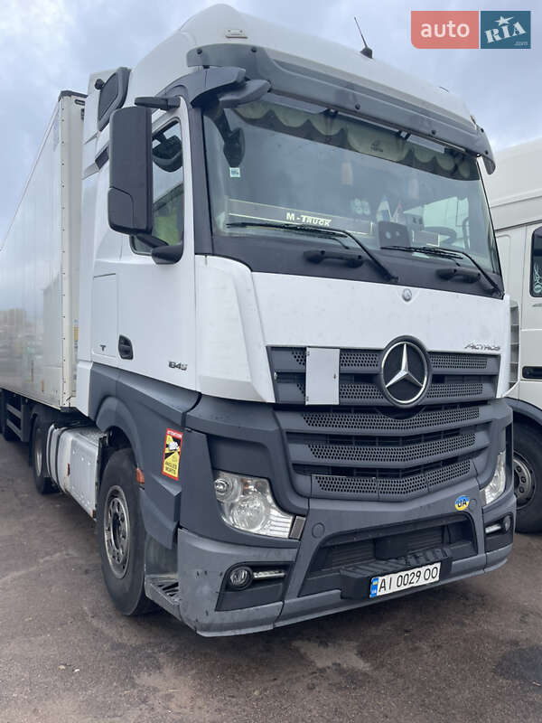 Тягач Mercedes-Benz Actros 2016 в Буче