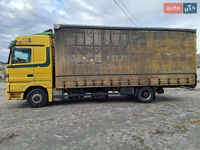 Тентованый Mercedes-Benz Actros 2000 в Березному