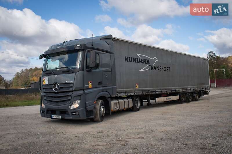 Тягач Mercedes-Benz Actros 2013 в Львове