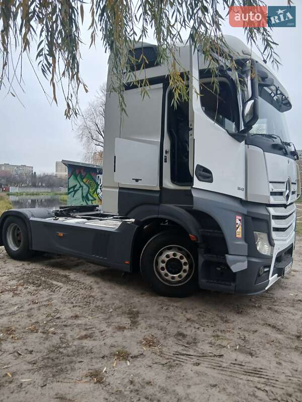 Тягач Mercedes-Benz Actros 2014 в Киеве фото 3 Тягач Mercedes-Benz Actros 2014 в Киеве