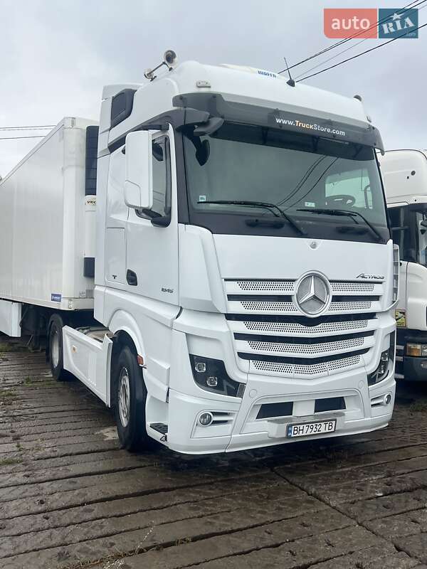 Mercedes-Benz Actros 2014 Mercedes-Benz Actros 2014