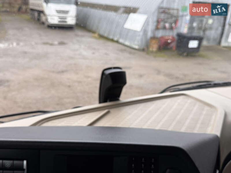 Тягач Mercedes-Benz Actros 2014 в Черновцах