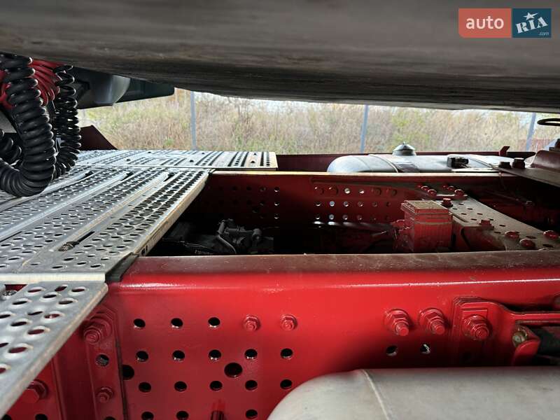 Тягач Mercedes-Benz Actros 2013 в Киеве