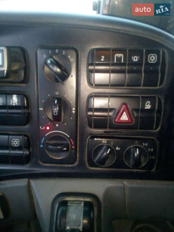 Самосвал Mercedes-Benz Actros 2006 в Ивано-Франковске