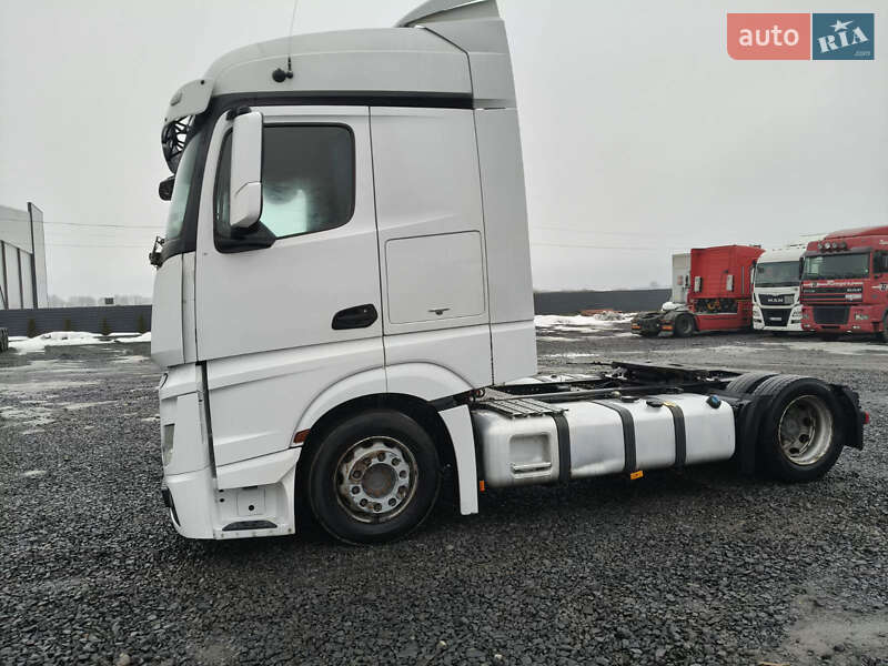 Тягач Mercedes-Benz Actros 2016 в Луцке