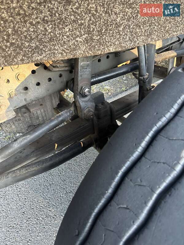 Самоскид Mercedes-Benz Arocs 2015 в Івано-Франківську