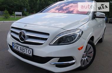 Хэтчбек Mercedes-Benz Atego 2015 в Киеве