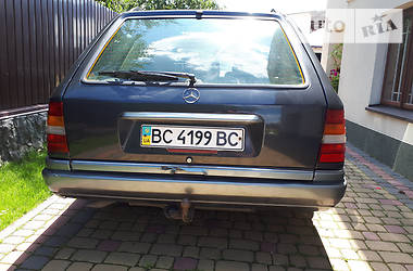 Универсал Mercedes-Benz Atego 1993 в Львове