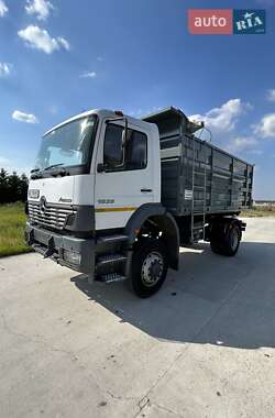 Самосвал Mercedes-Benz Atego 2001 в Киеве