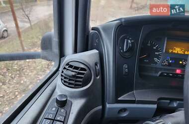 Вантажний фургон Mercedes-Benz Atego 2010 в 