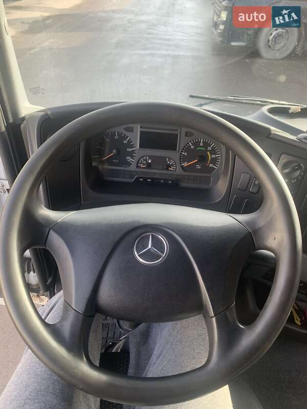 Грузовой фургон Mercedes-Benz Atego 2010 в Львове