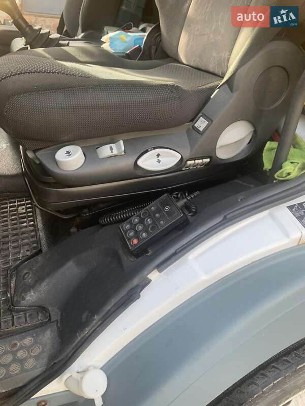 Грузовой фургон Mercedes-Benz Atego 2010 в Львове