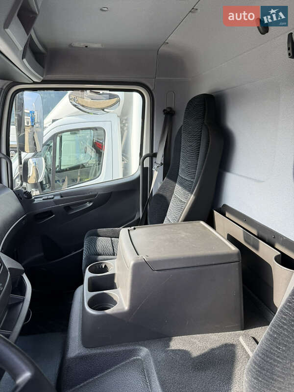 Вантажний фургон Mercedes-Benz Atego 2020 в Чернівцях