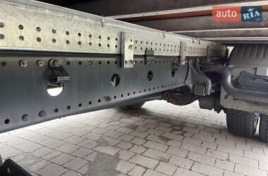 Другие грузовики Mercedes-Benz Atego 2013 в 