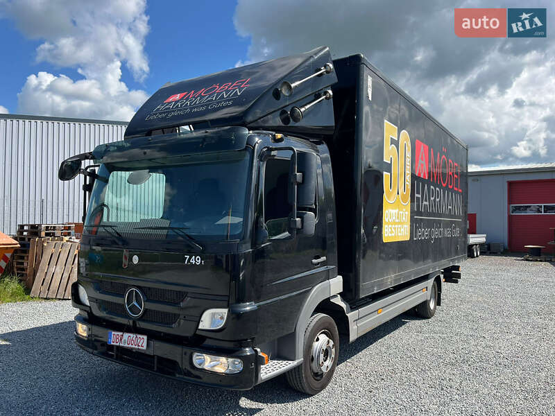 Грузовой фургон Mercedes-Benz Atego 2011 в 