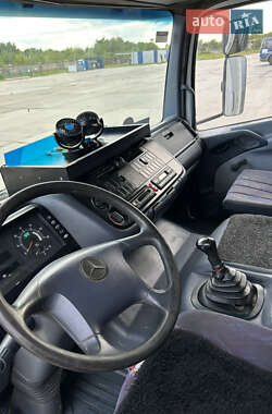 Вантажний фургон Mercedes-Benz Atego 2001 в 