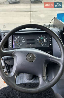 Вантажний фургон Mercedes-Benz Atego 2001 в 