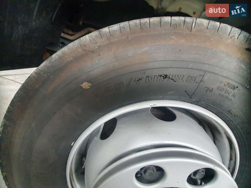 Борт Mercedes-Benz Atego 2011 в Калуші