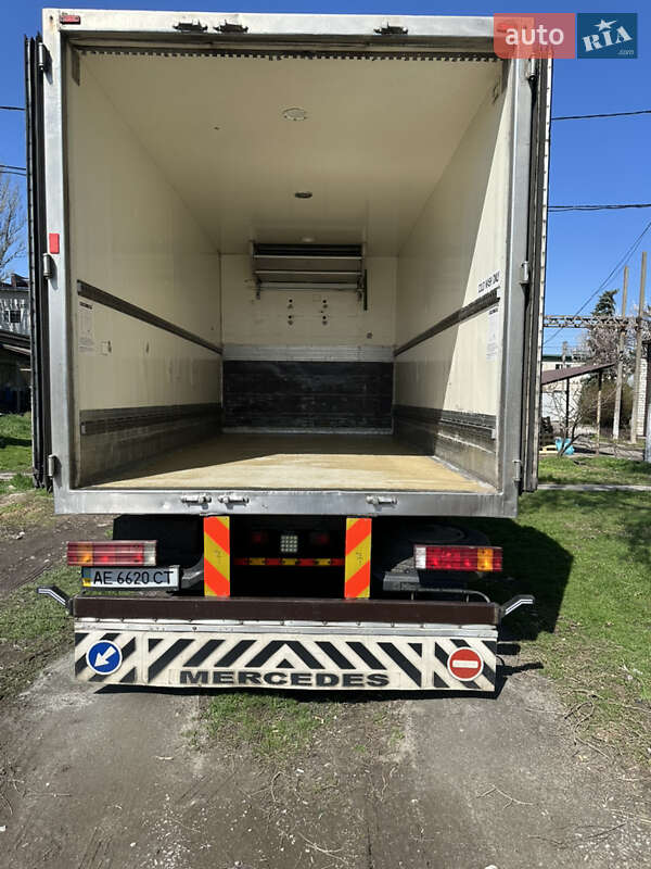 Рефрижератор Mercedes-Benz Atego 2004 в Днепре