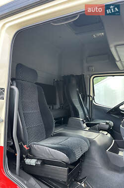 Грузовой фургон Mercedes-Benz Atego 2012 в 