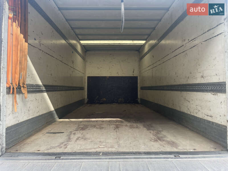 Грузовой фургон Mercedes-Benz Atego 2011 в Чернигове