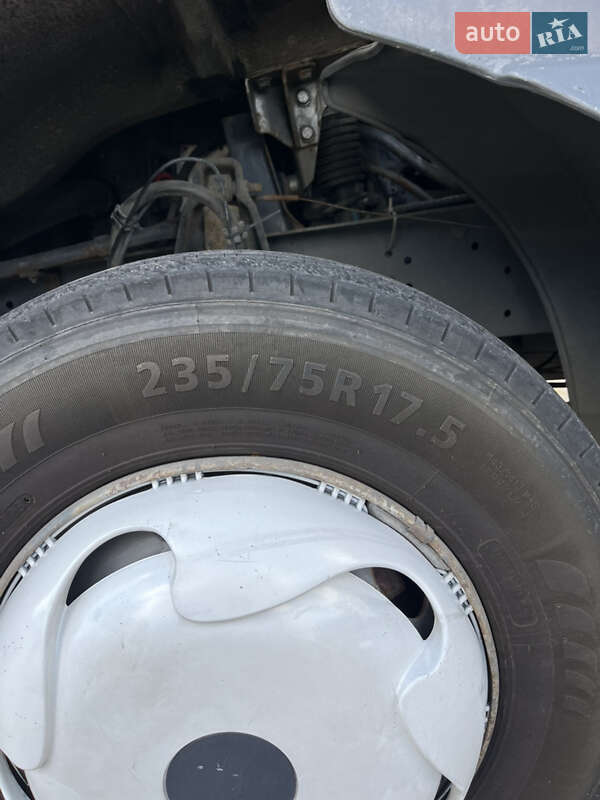 Грузовой фургон Mercedes-Benz Atego 1998 в Львове