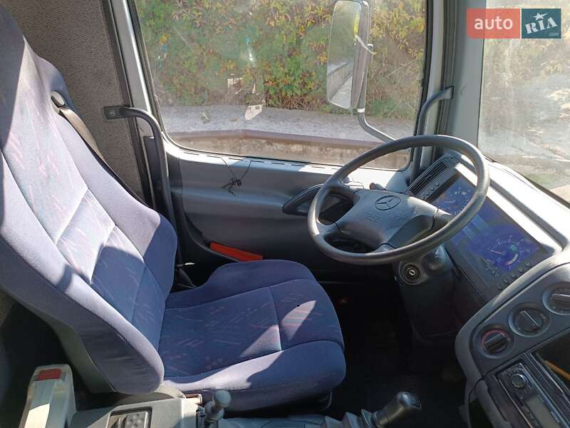 Грузопассажирский фургон Mercedes-Benz Atego 2004 в Одессе