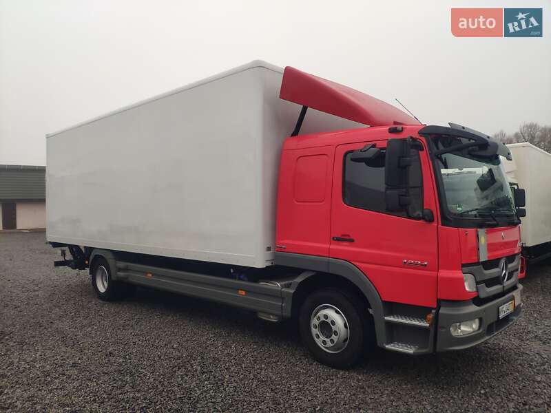 Грузовой фургон Mercedes-Benz Atego 2013 в Виннице