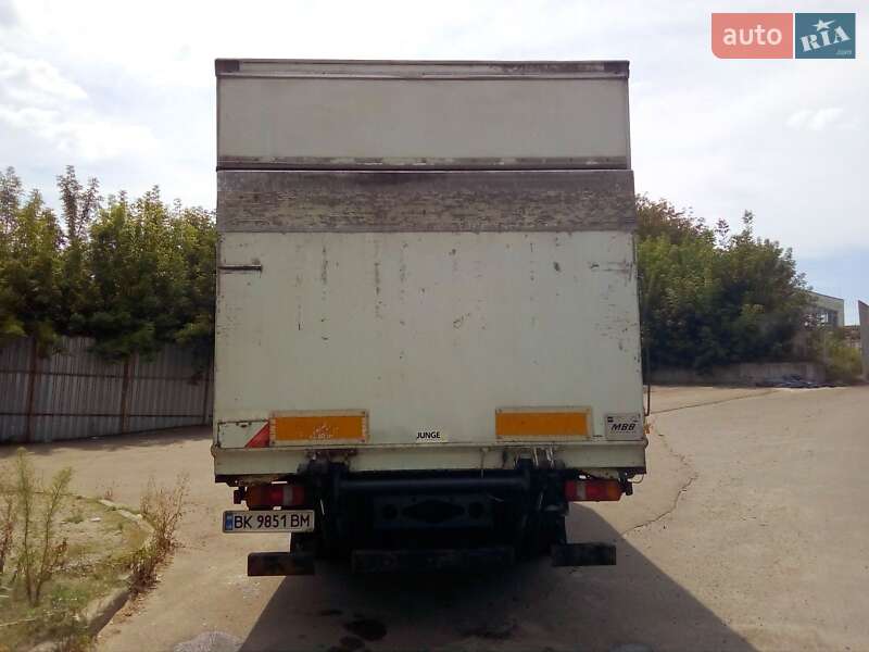 Вантажний фургон Mercedes-Benz Atego 2004 в Рівному