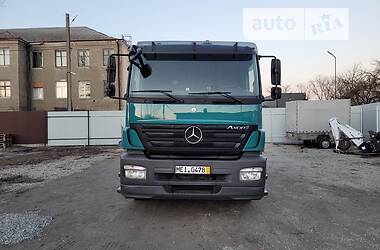 Самосвал Mercedes-Benz Axor 2010 в Бучаче